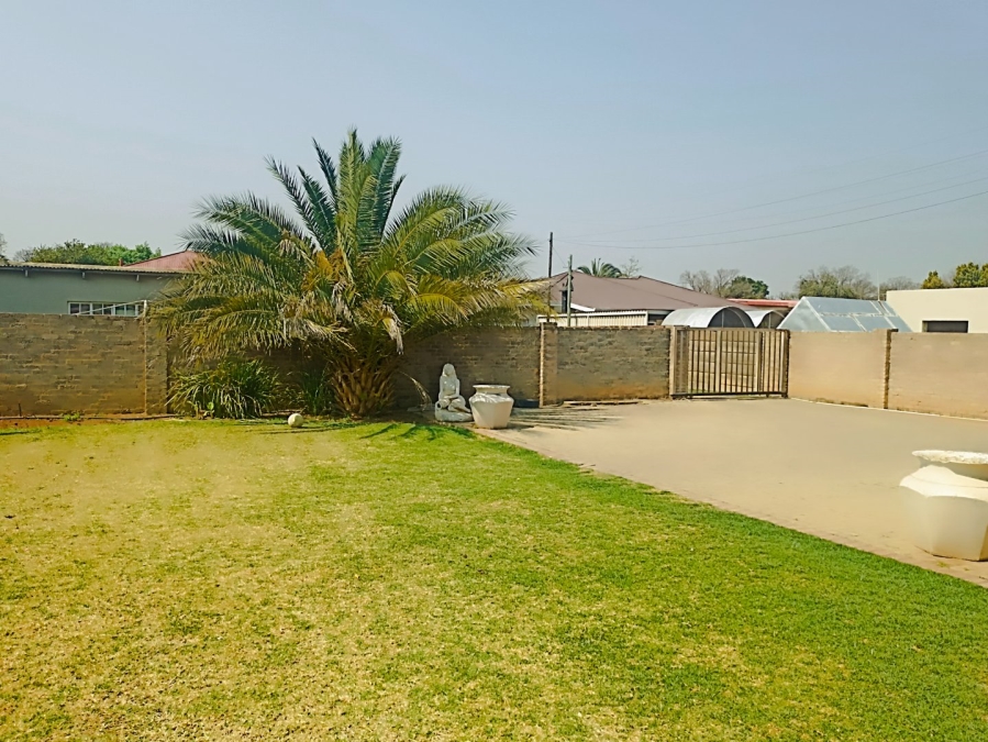 3 Bedroom Property for Sale in Potchefstroom South North West